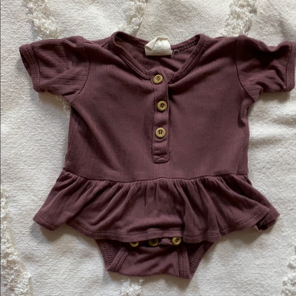 EUC Kate Quinn The Woods Ruffle Onesie